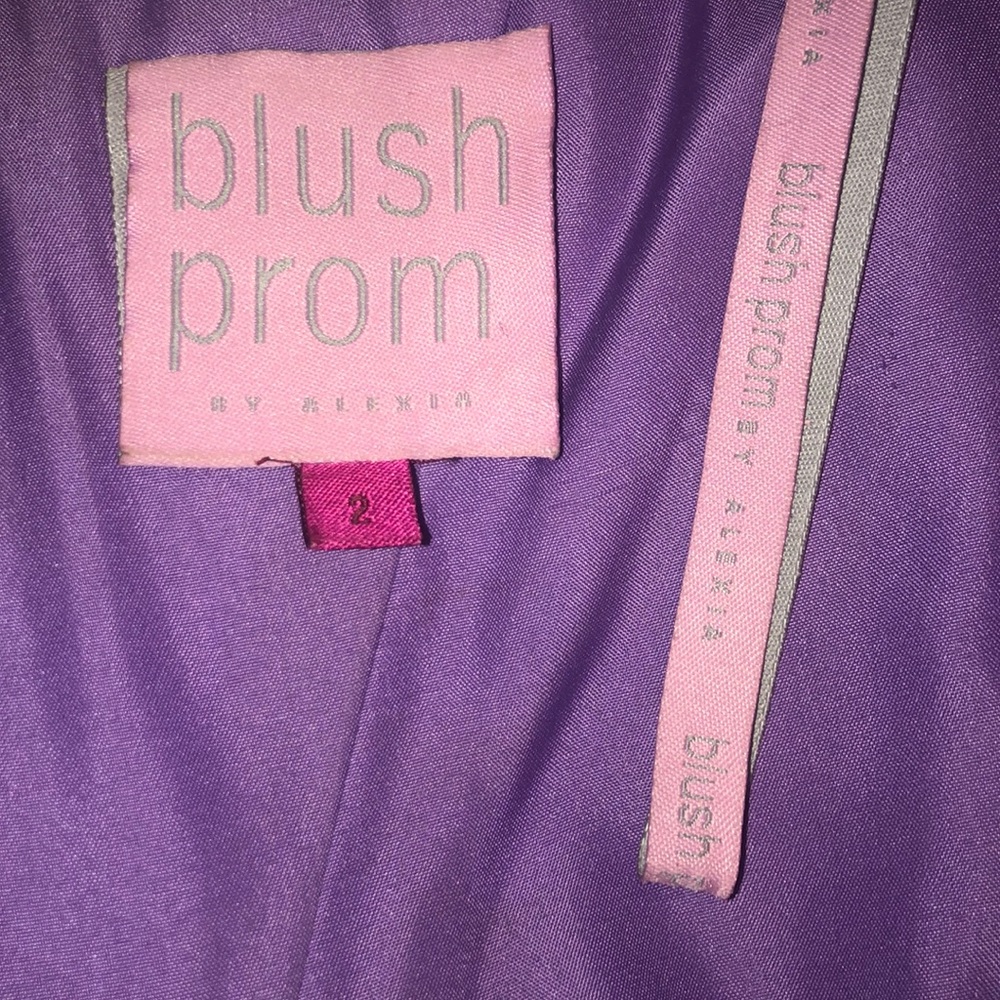 Prom dress - Picture 8 of 8